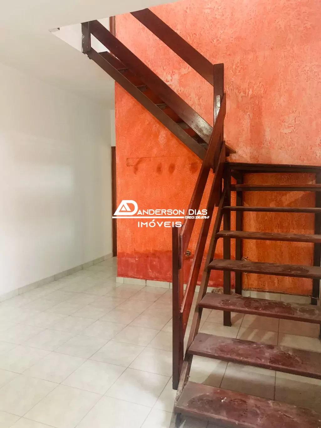 Sobrado com 3 dormitórios para aluguel definitivo, 82 m² por R$ 1.850 - Sumaré - Caraguatatuba/SP